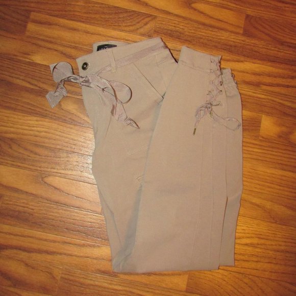 WHBM Ponte Jogger Pants - Picture 4 of 9